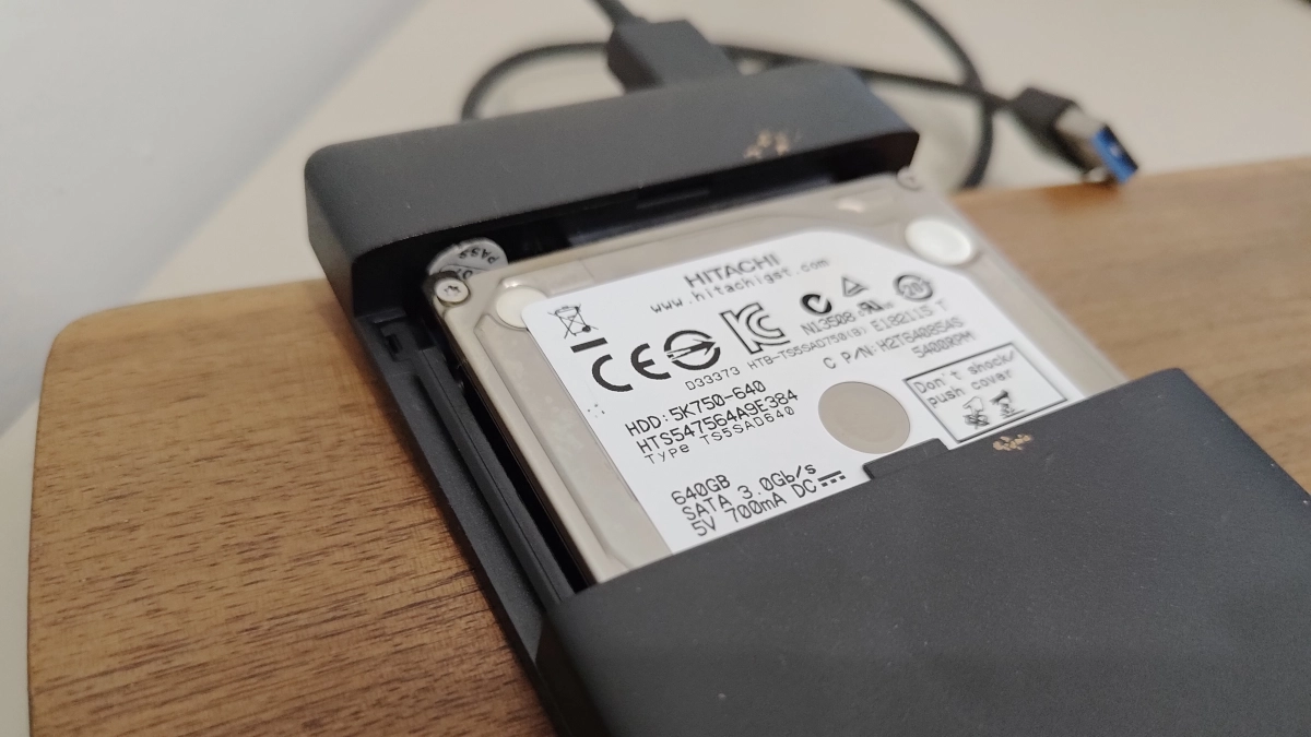 hard disk dari laptop yang sudah rusak